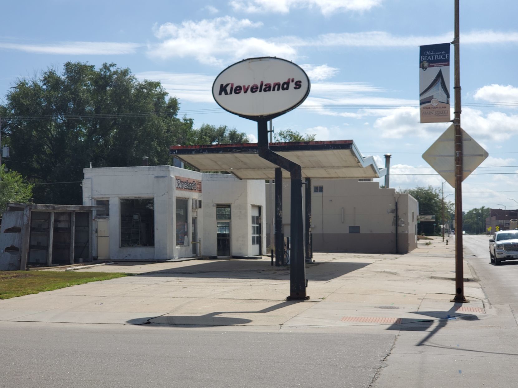 Former service station owner recalls 50 plus years of working in