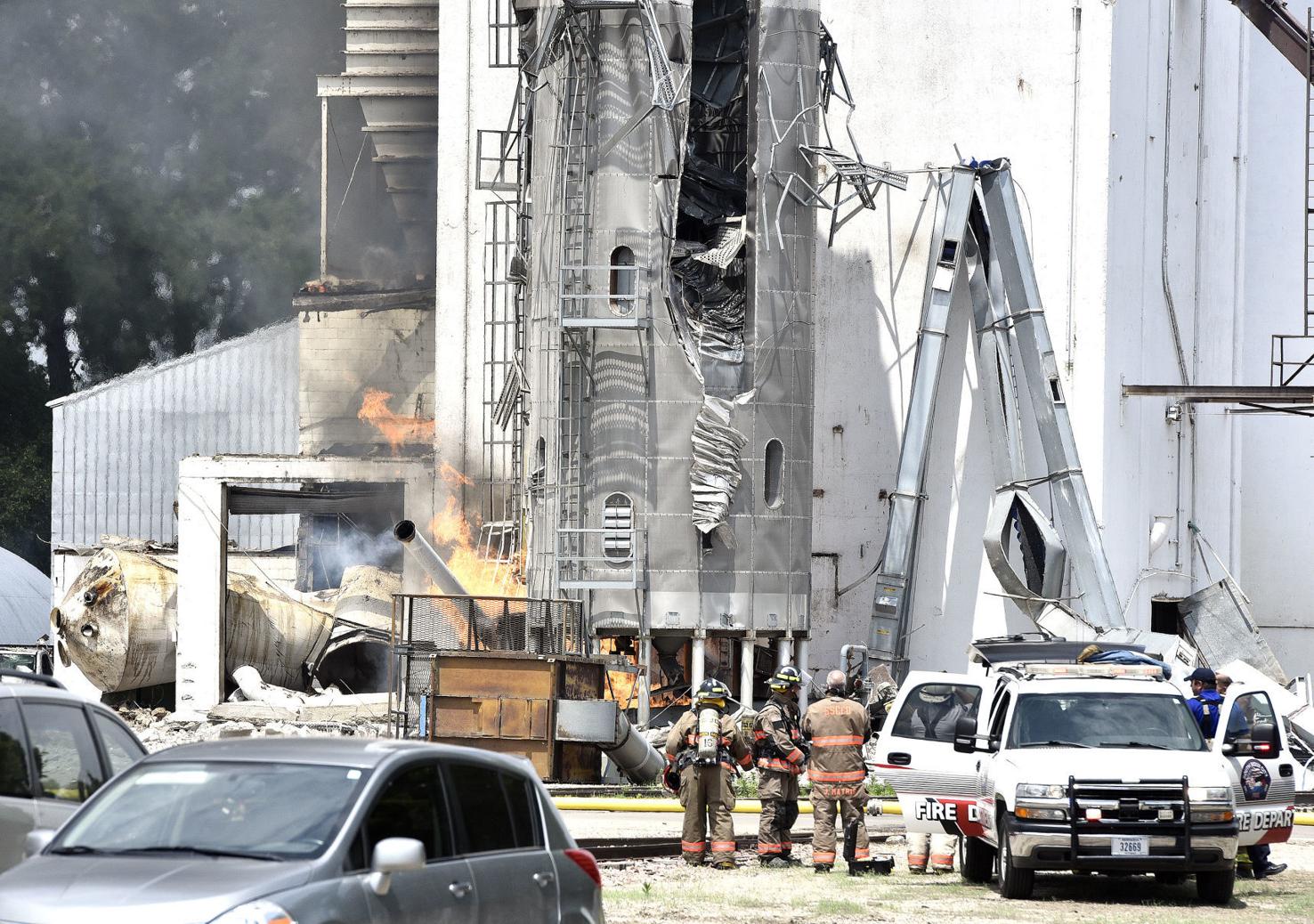 South Sioux City residents still displaced after grain elevator
