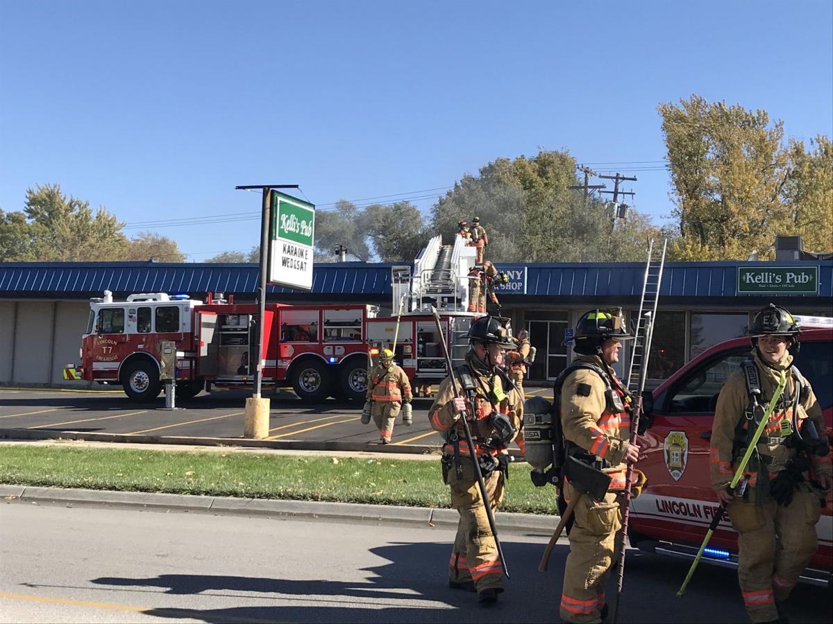 Crews respond to fire in north Lincoln strip mall