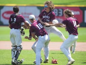 Class B baseball: Waverly ‘can’t get any more confident’ after rallying for 5-4 upset win over top-seed Norris