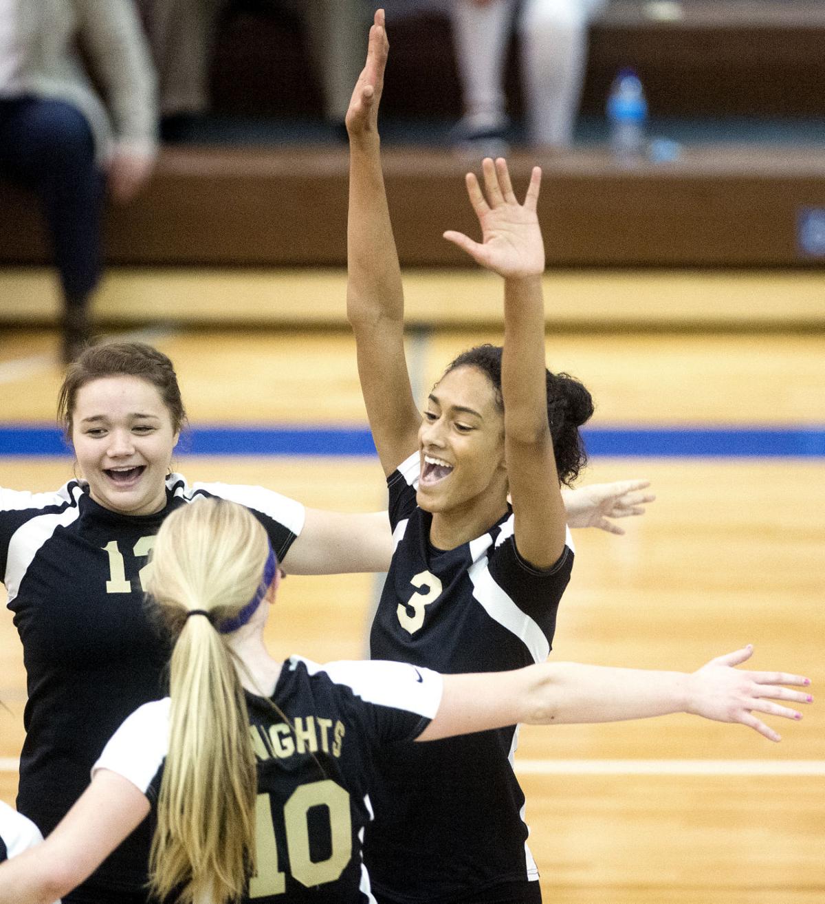 Photos Southeast vs. Lincoln East volleyball, 9.23.15