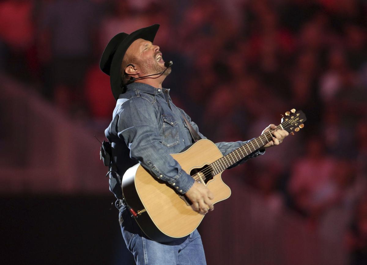 Garth Is Back Country Superstar Talks About Lincoln Over