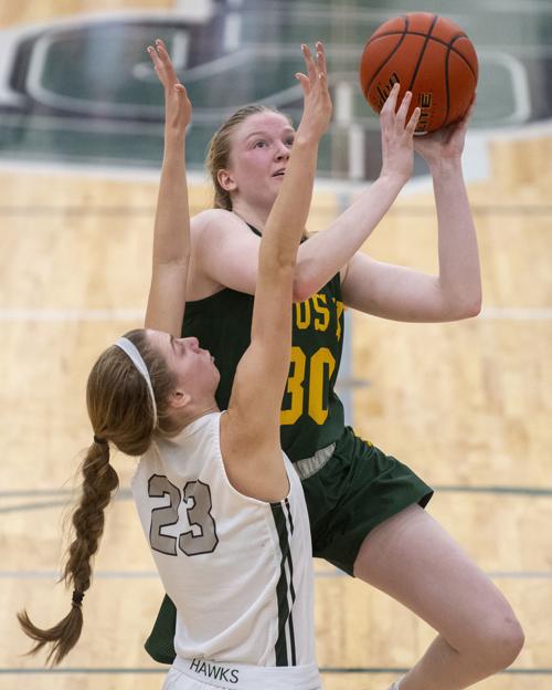 Girls State Hoops Pius X S Lauren Taubenheim Brings A Strong State Of Mind To Athletics Girls Basketball Journalstar Com