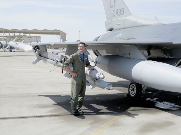 Jeremy Nolting and his F-16.jpg