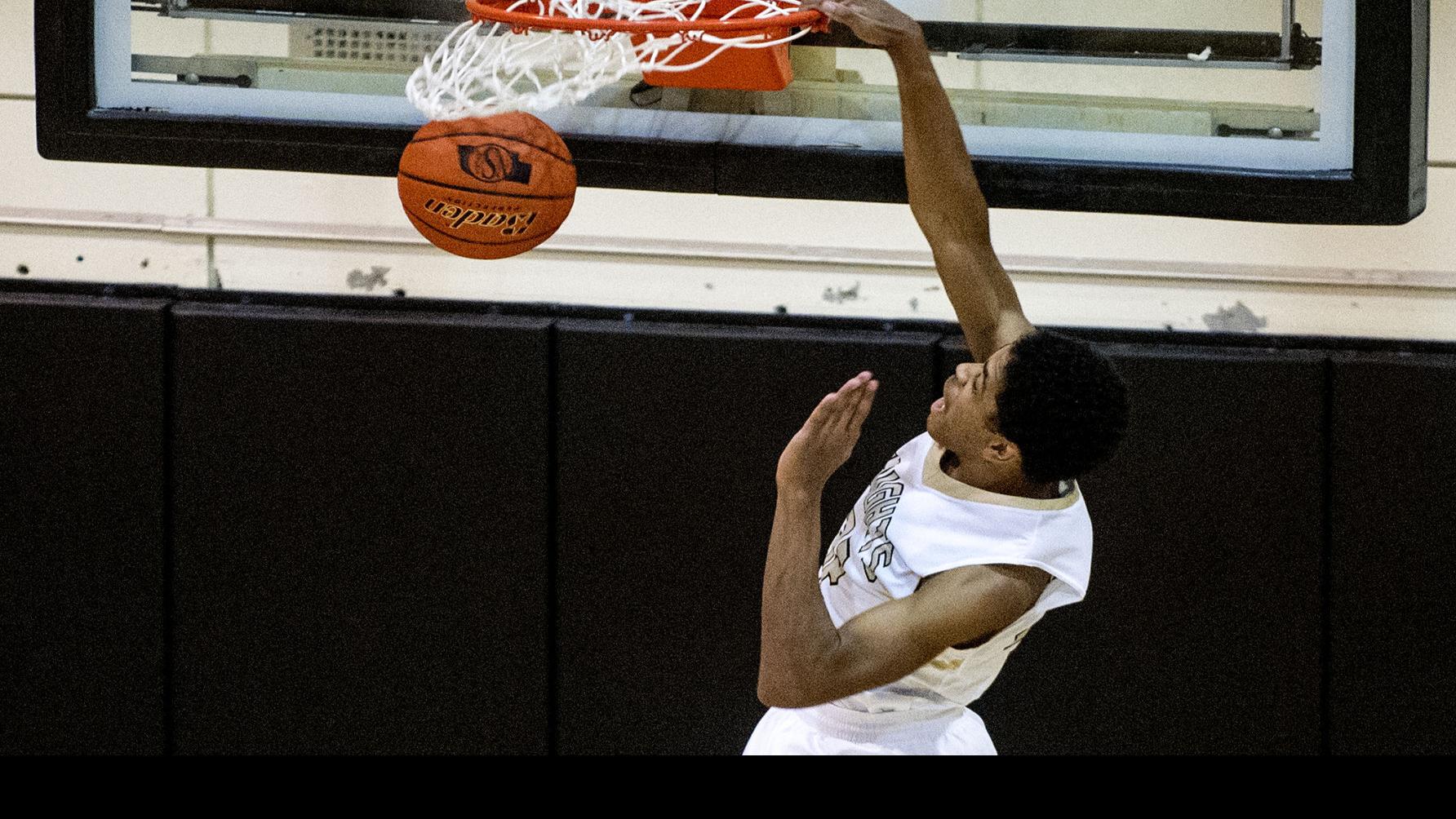 Knee Injury Slowing Down Southeast S Hogan After Basketball
