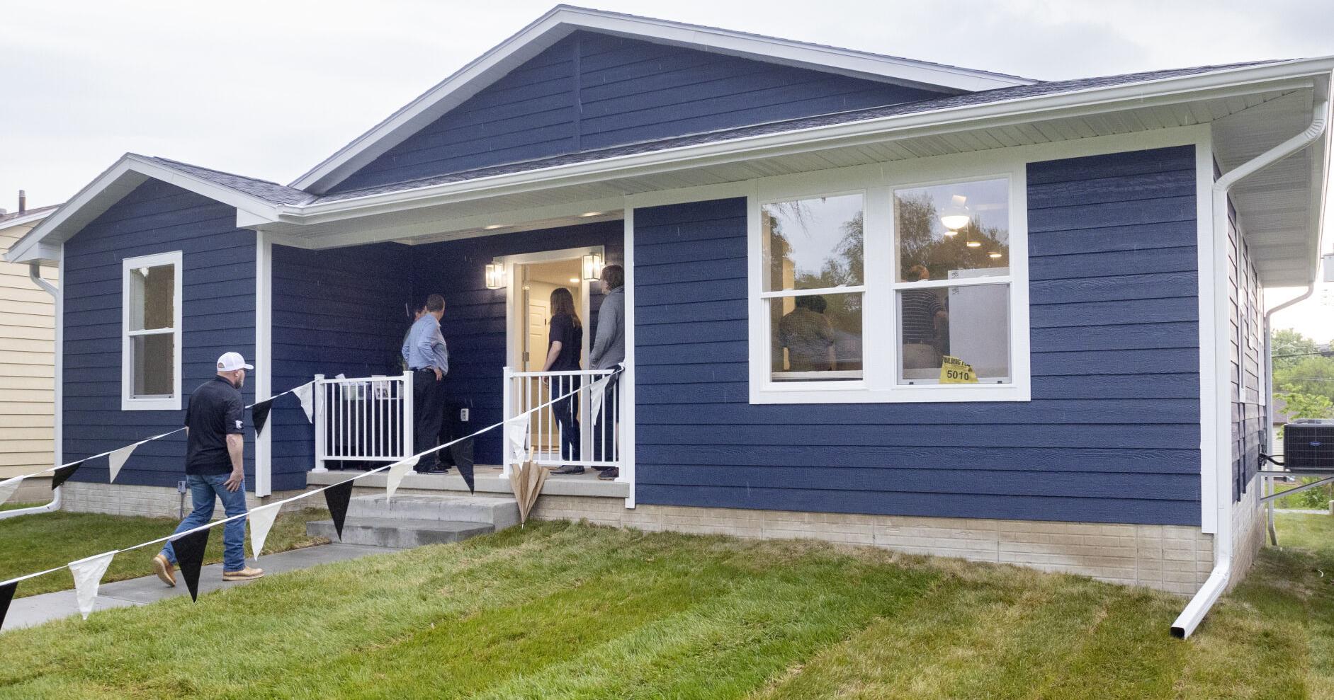 'Very fulfilling': Lincoln Northeast students help build affordable home - Vimarsana News