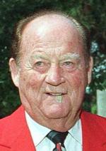 21. Bob Devaney