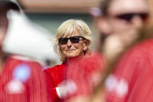 New contract, new staff: Nebraska softball rewards Rhonda Revelle after historic season