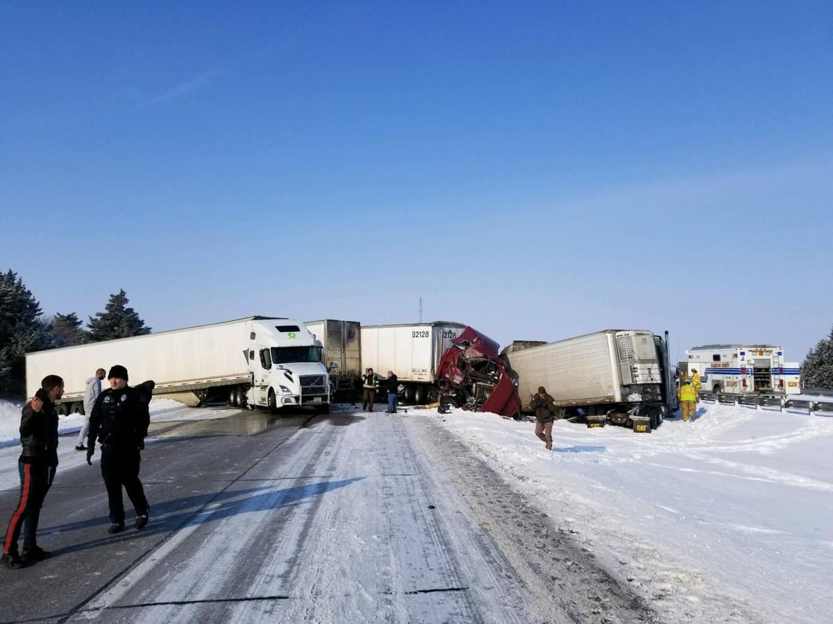 Weather Blamed For 11 Vehicle Pileup On I 80 Nebraska News Journalstar Com