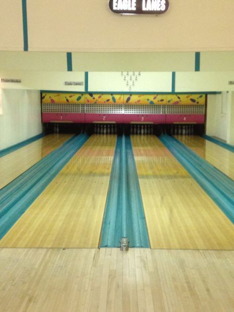 Small town bowling alleys keep the ball rolling