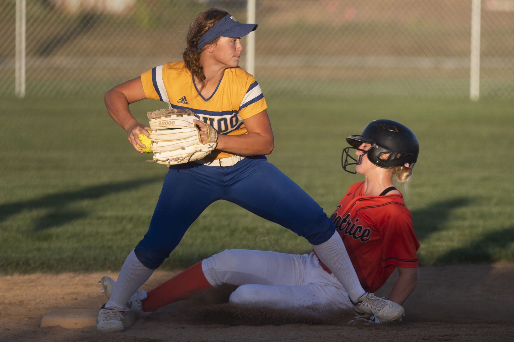 Wahoo outlasts Beatrice in back and forth clash of Class B softball