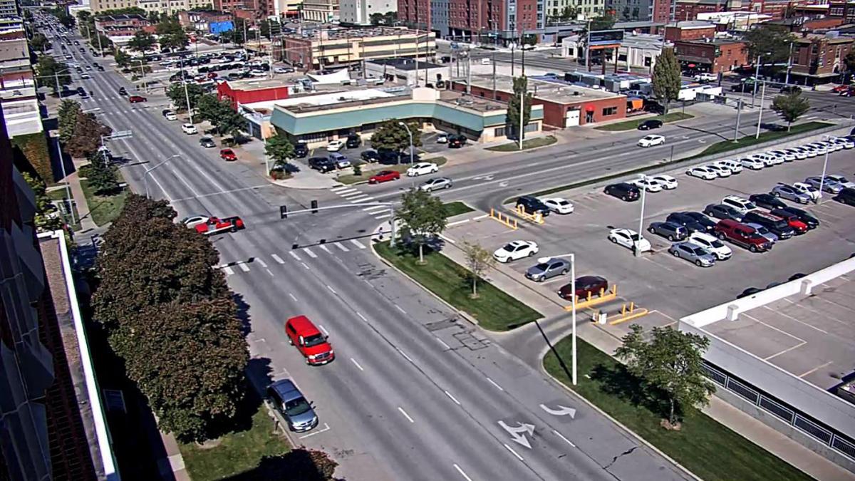 City unveils new traffic cam system with bigger, sharper photos | Local ...