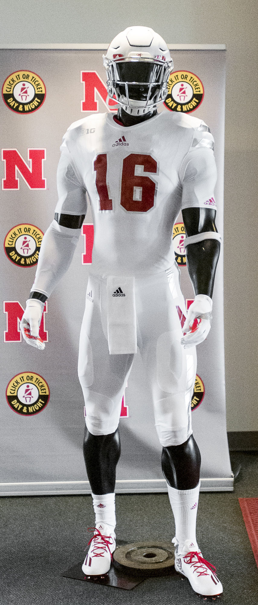 Photos: 'Husker Chrome' alternate uniforms | Husker galleries ...