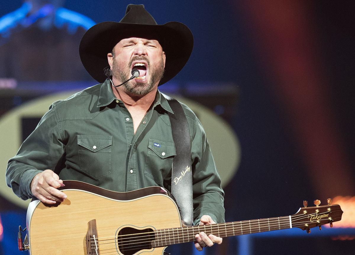 Garth Brooks returns to Stillwater for fundraising concerts
