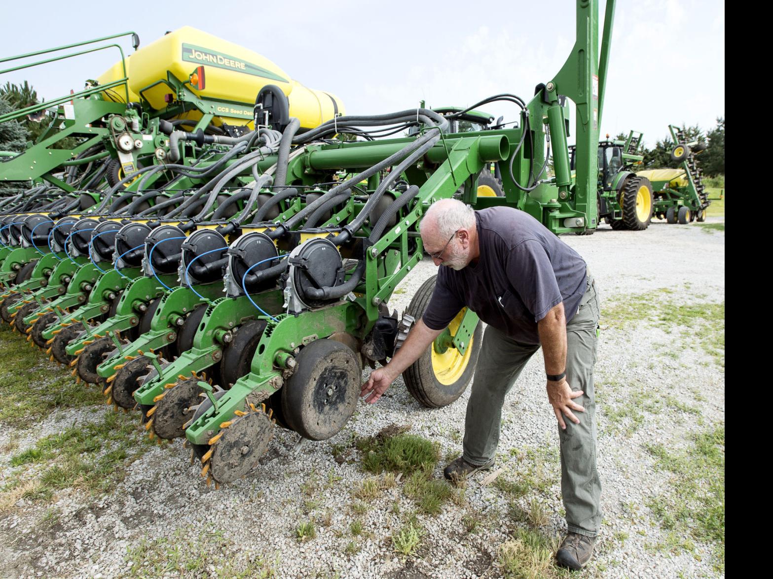 Farmers Lobbying For The Right To Fix Own Tractors Agriculture Journalstar Com