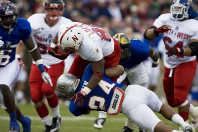 Steven M. Sipple: It's easy to cheer Lucky during NFL push