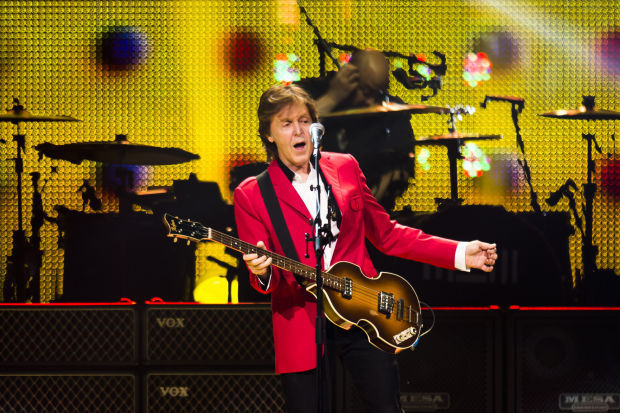 Review: Paul McCartney delivers unforgettable rock 'n' roll show