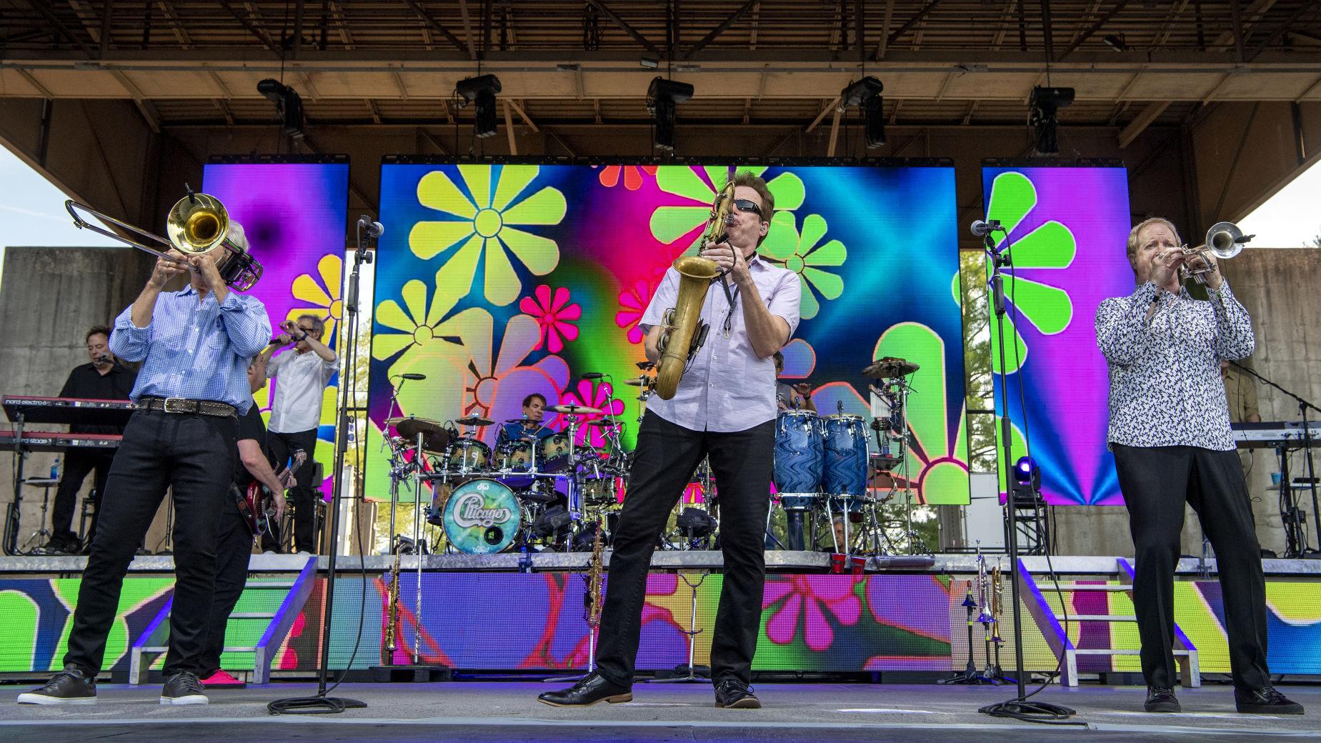 Review Chicago Shows No Signs Being Rusty In Rocking Pinewood Music Journalstar Com Chicago 2022 Concert Review