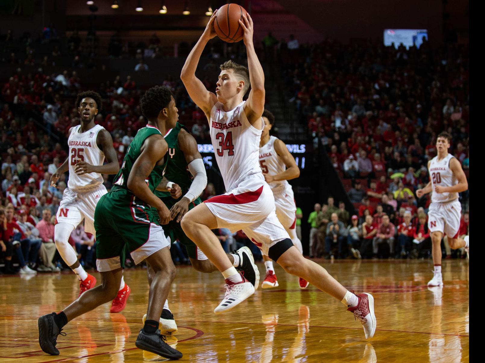 Huskers Crush Overmatched Mississippi Valley State In Season