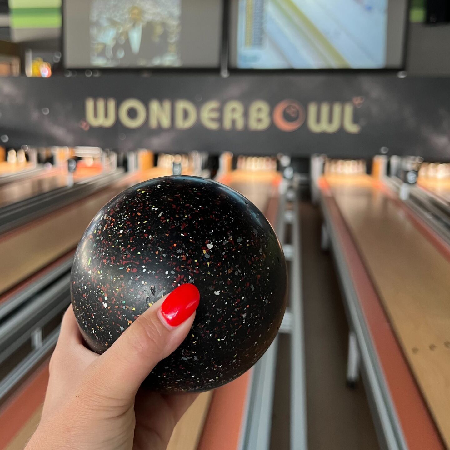 Popular Omaha mini bowling bar and restaurant to open Lincoln location