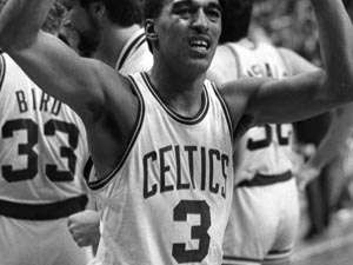 Former Nba Star Dennis Johnson Dies At 52 Sports Journalstar Com
