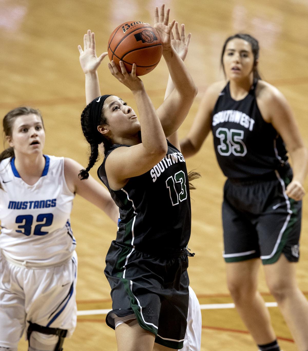 Class A Lincoln Southwest Opens Title Defense With Fast Start