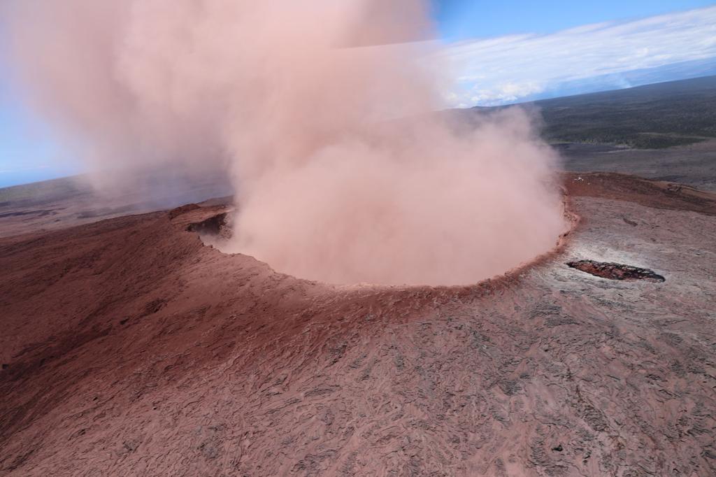 Photos Hawaii Volcano Eruption Forces 1 500 From Homes National News Journalstar Com Sorry i accidentally deleted the file with volcano's devil fruit location where the rev soldiers are and then. photos hawaii volcano eruption forces