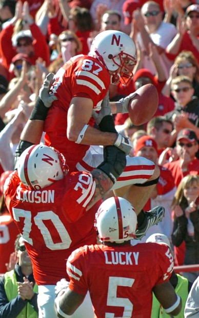 Swift's record day lifts Cornhuskers