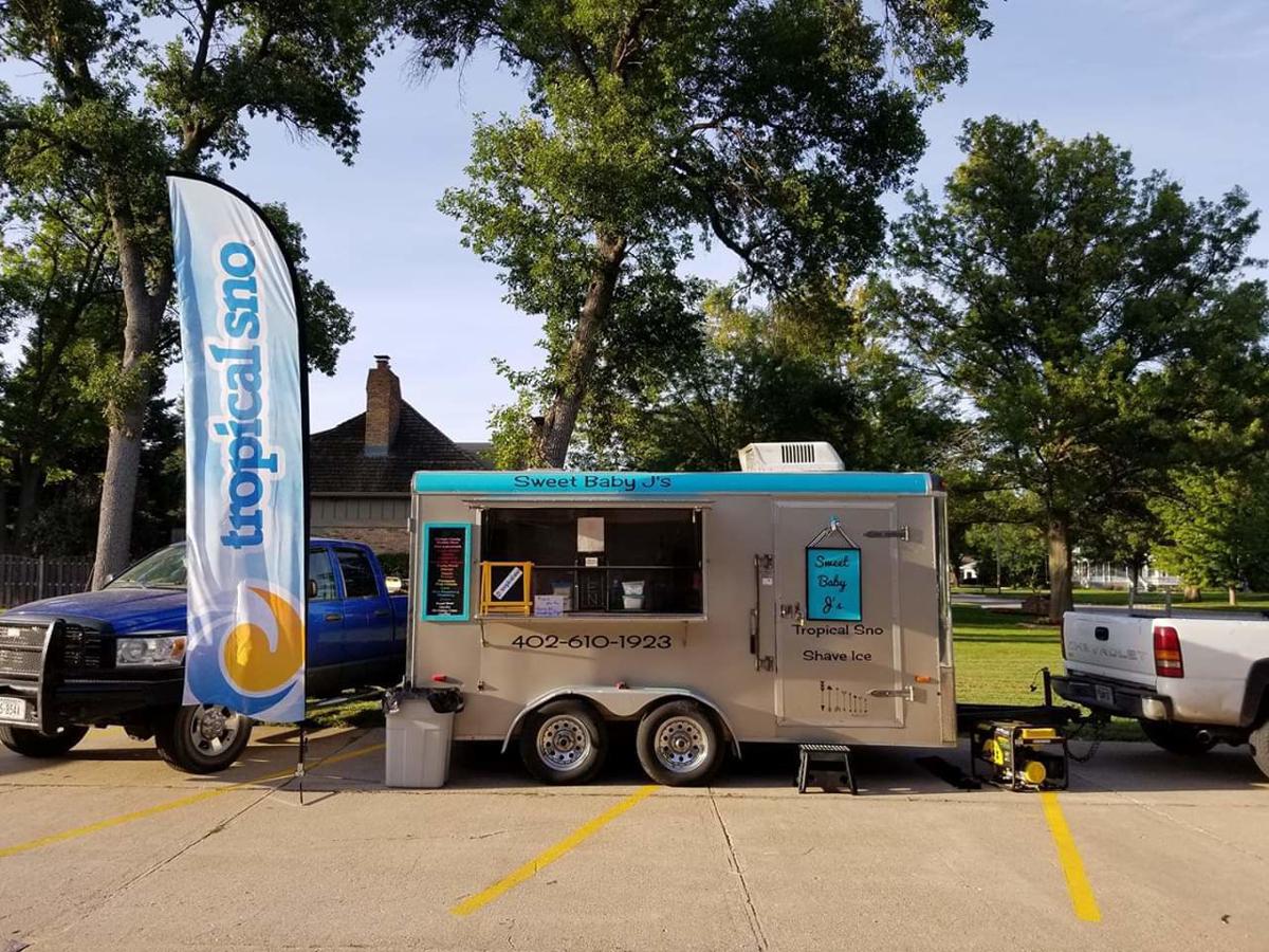 New Lincoln Food Truck Rolls Out With Beef As The Star In Creative Craveable Fare Dining Journalstar Com