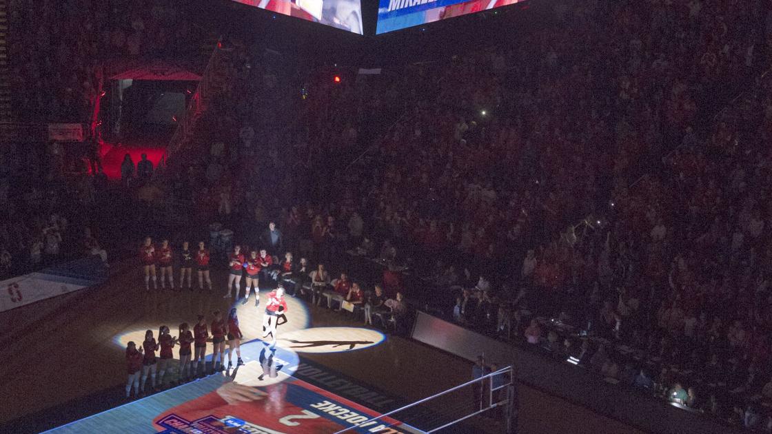 Ncaa Volleyball Final Nebraska Vs Florida 12 16 17 Local Journalstar Com