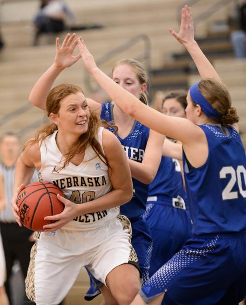 Luther College Vs Wesleyan 1 7 17 Local Journalstar Com