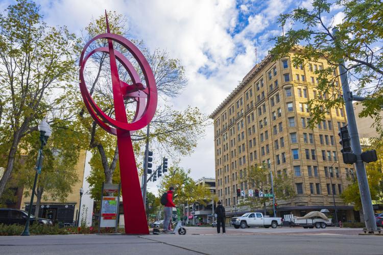 Solar Semaphore sculpture, 10.30