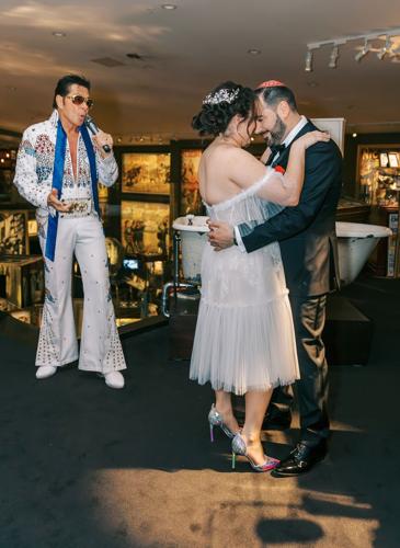 073023-owh-liv-lasvegaswedding-p4