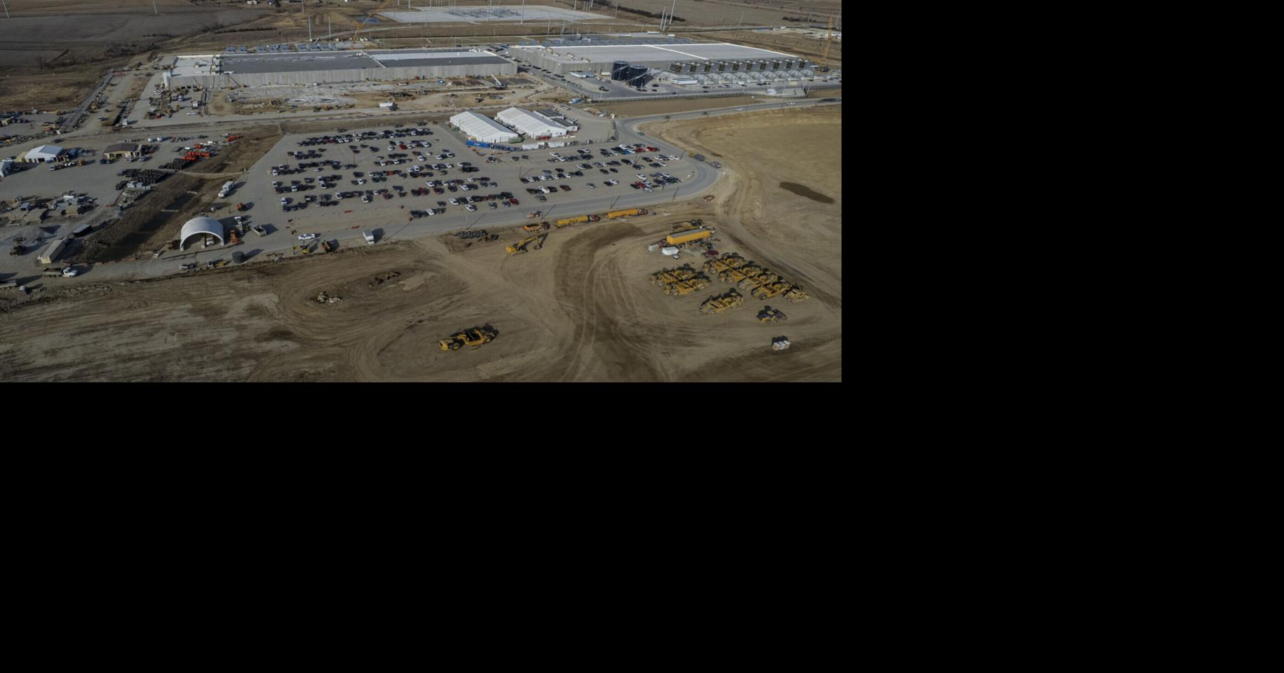 Lincoln says one large data center is enough for foreseeable future