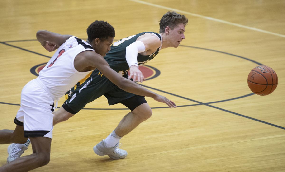 Mcneal Lee Gives Omaha South A Spark As Packers Stifle Lincoln