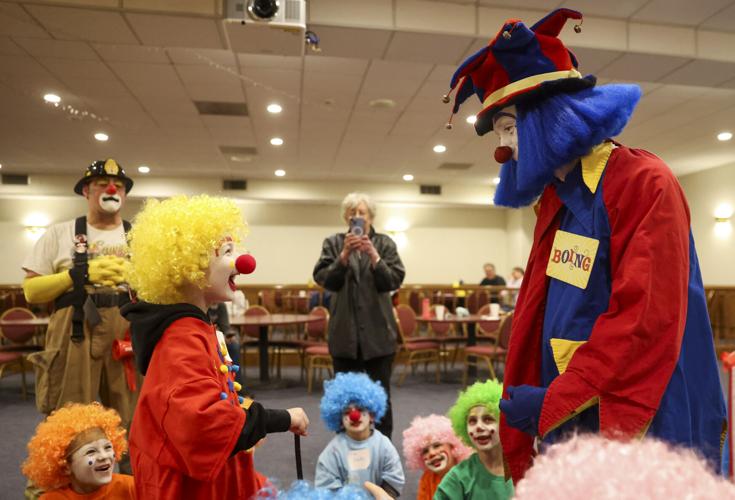 new-clowncamp-01