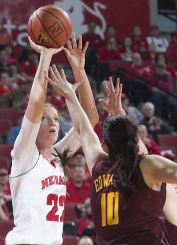 Minnesota vs. Nebraska women's hoops, 2/4/17