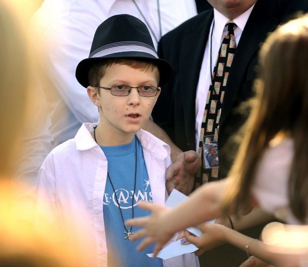 Maxey's Make-A-Wish celebrity meets Maroon 5 singers | Local ...