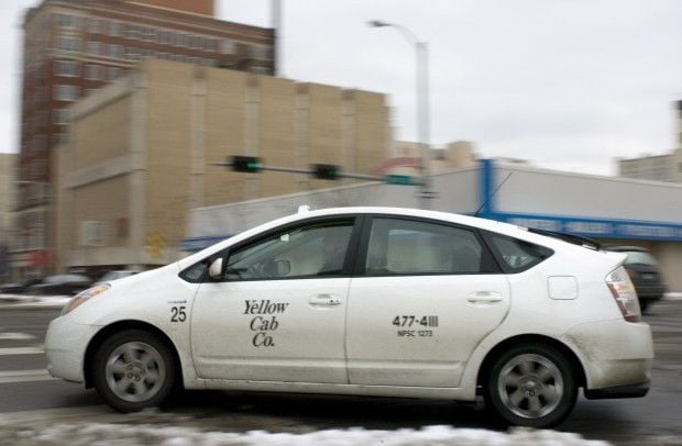 Omaha cab companies apply to operate in Lincoln