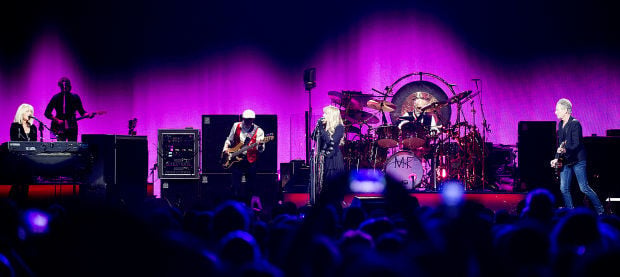 Fleetwood Mac at Pinnacle Bank Arena, 1.17.15