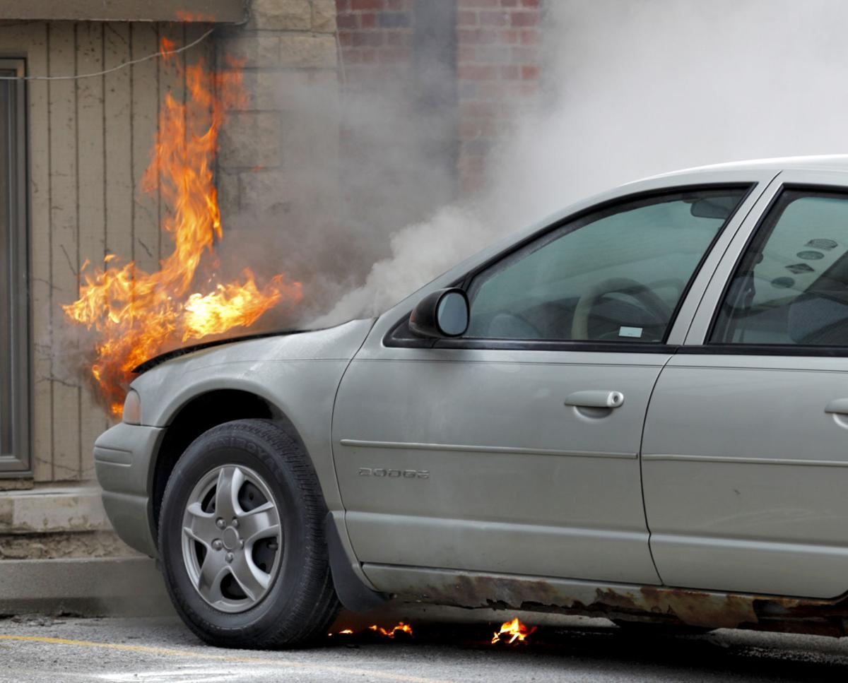 Car fire2