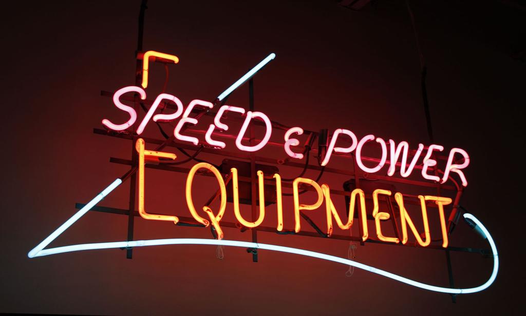 As Neon Fades From View Shawn Nothnagel Keeps Medium Alive In Lincoln Visual Art Journalstar Com