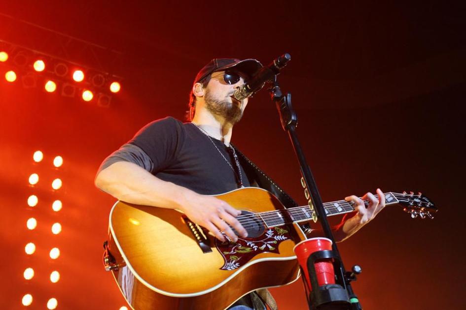 Eric Church shows he's country's Springsteen at Omaha concert