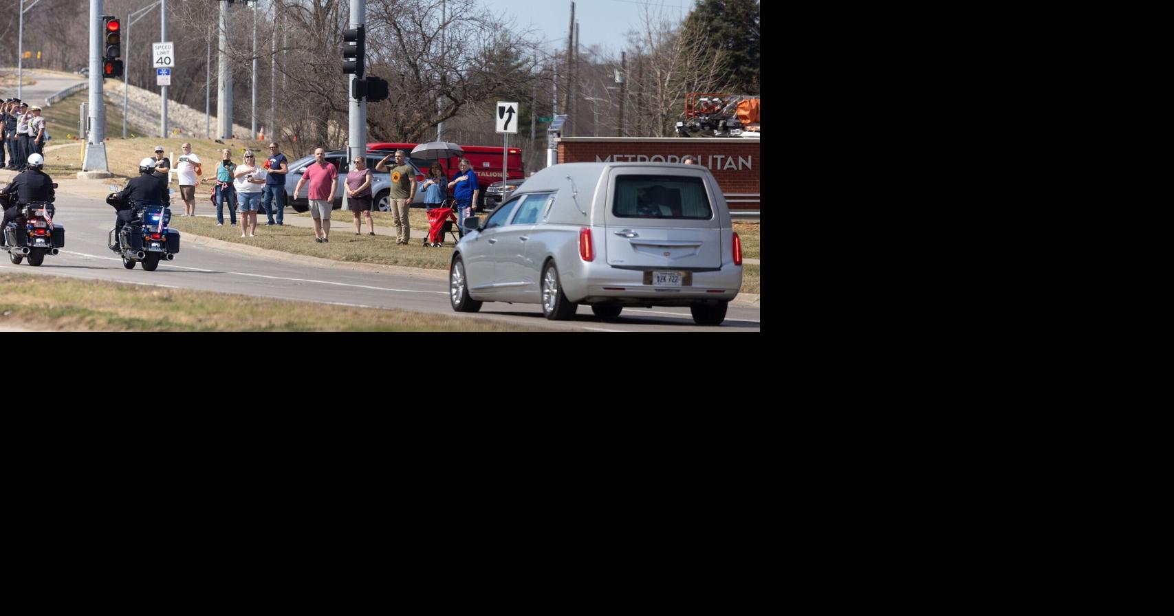 Omahans pay respects as Master Sgt. Noah Tietjens' remains return home