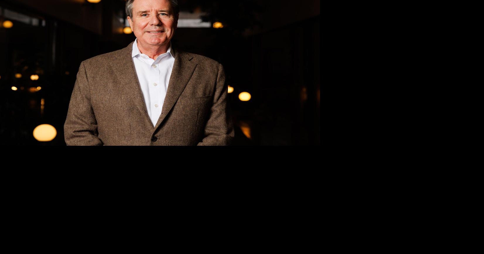 Who has an advantage now in Nebraska's closely watched 2nd Congressional District?