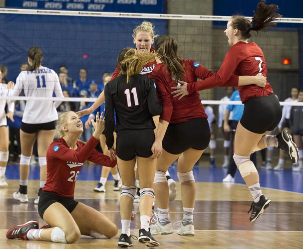 Nebraska vs. Kentucky, NCAA Volleyball Elite Eight, 12/9/17