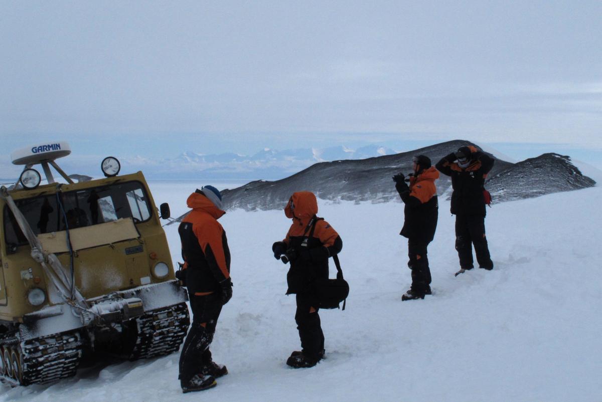 Antarctica Tourism 5.jpg