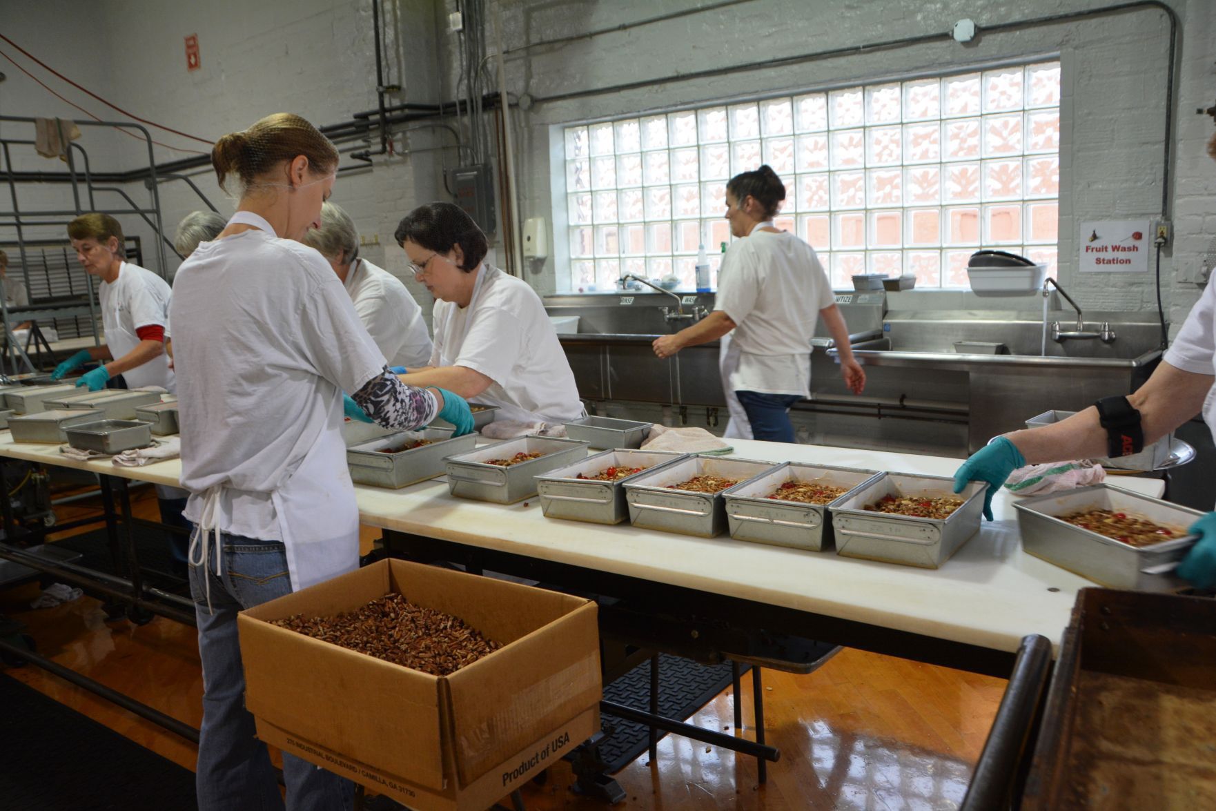 After 100 years Grandma s Fruit and Nut Cake in Beatrice going strong