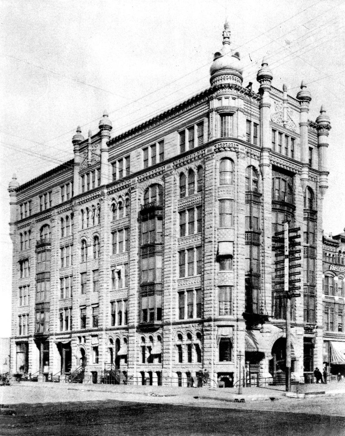 How skyline defining Lincoln has changed Directions