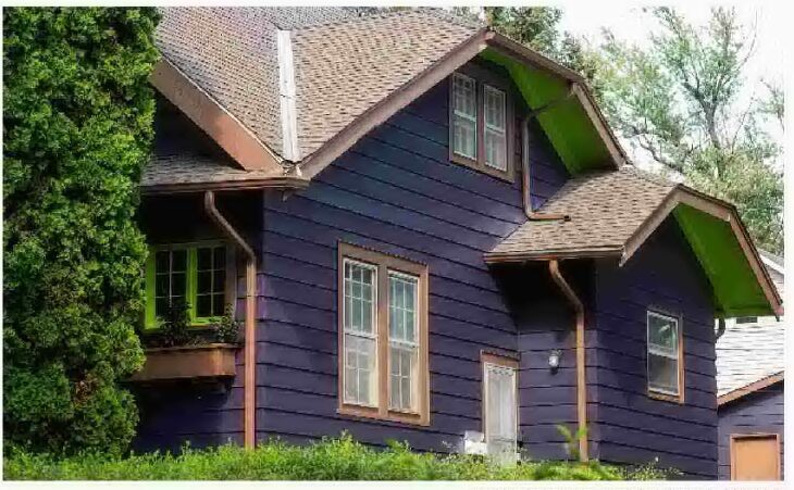 'Eggplant' house draws lots of looks